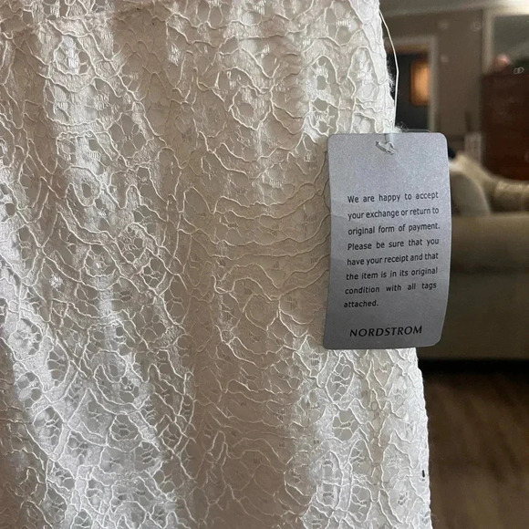 Love x Design • Sheer Panel Lace Dress - size M (8/10) - Picture 7 of 13